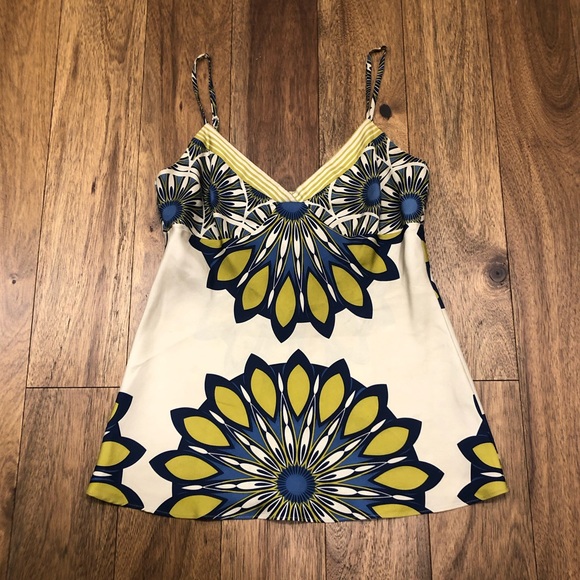 Vince Tops - Vince multicolor 100% silk tank size 6